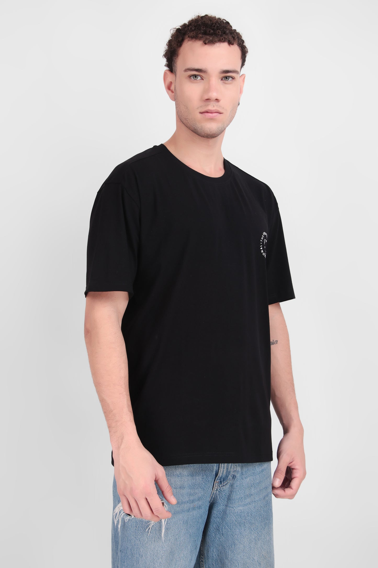 Noir Classic T-shirt  (Unisex)