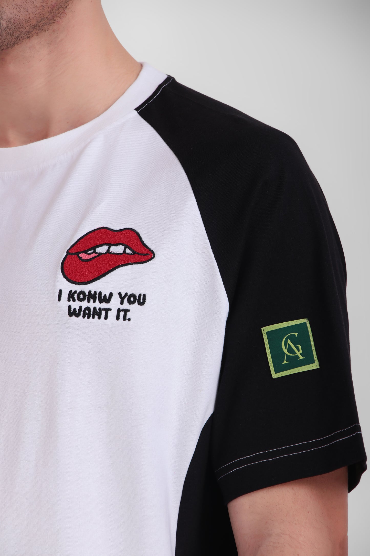 Tease Classic T-shirt  (Unisex)